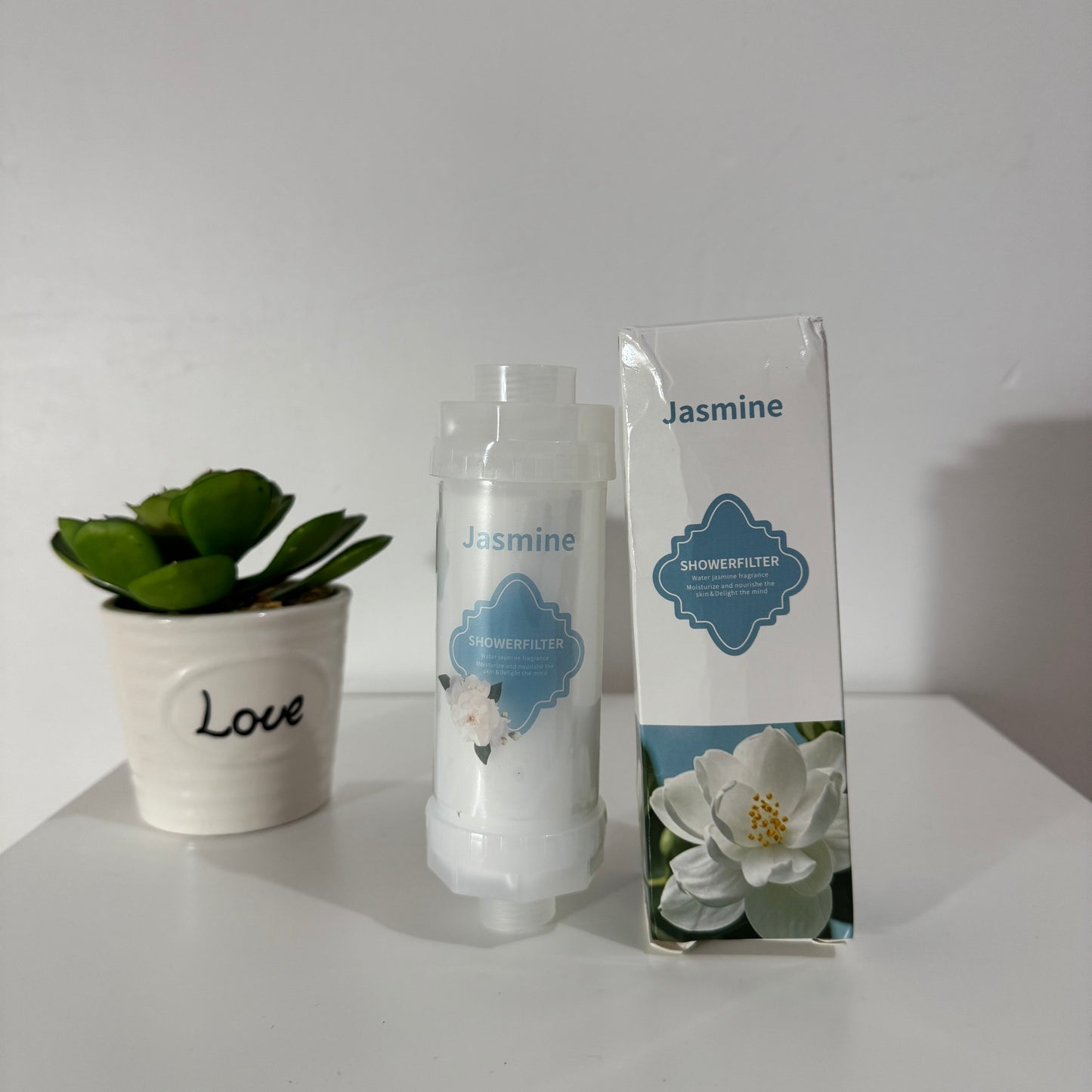 Vitamin C Shower Filter – Softer Skin & Shinier Hair